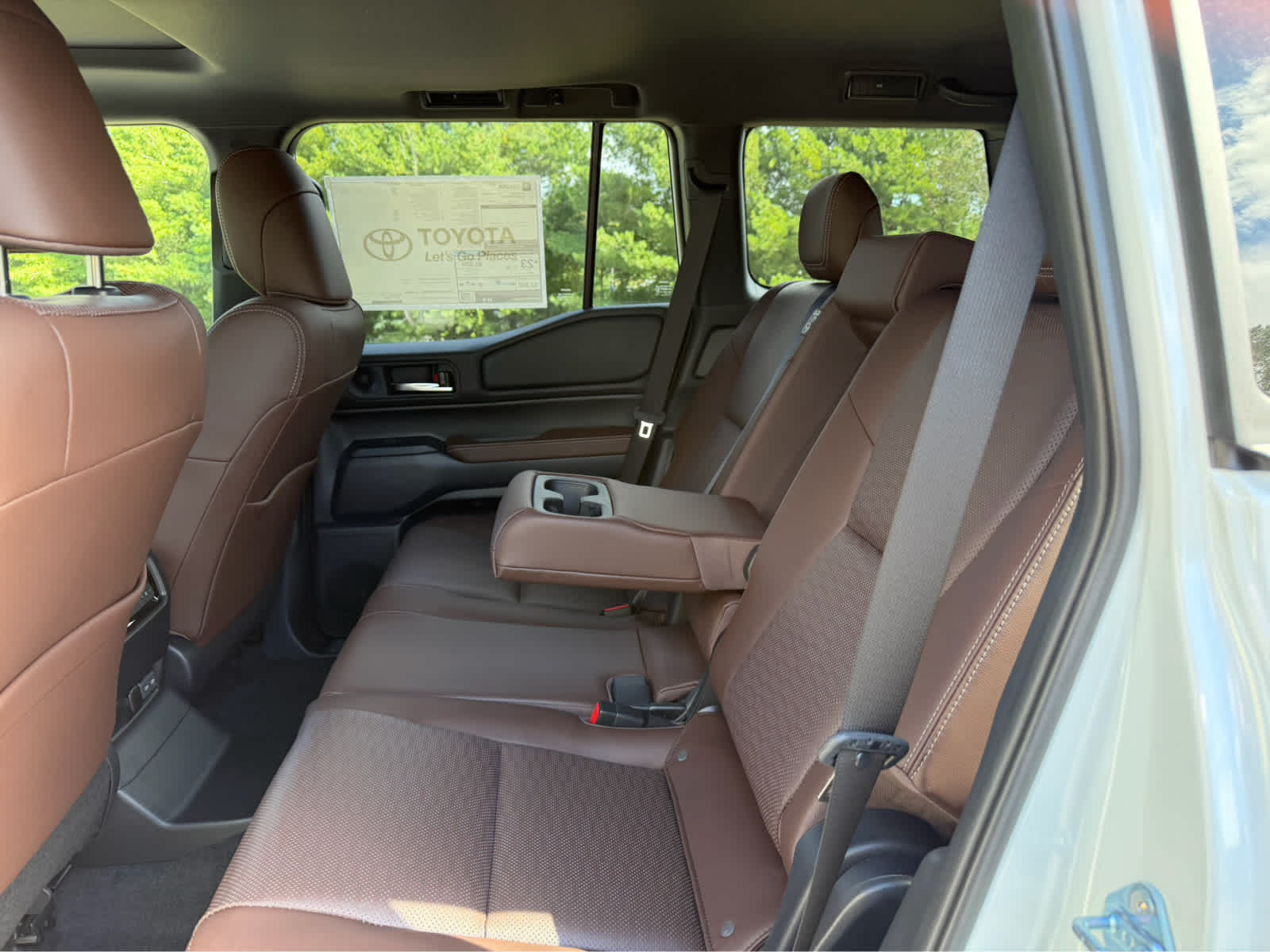 2027 Toyota Land Cruiser Base