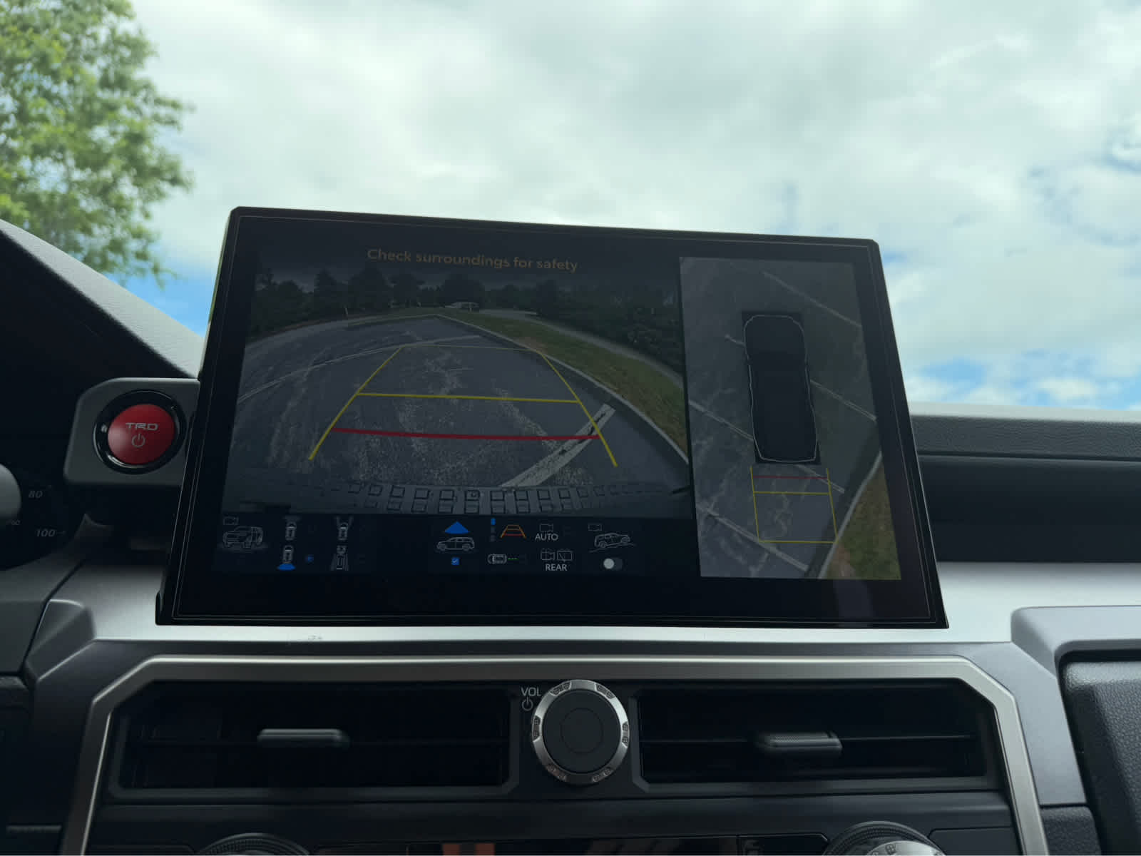 2026 Toyota 4Runner i-FORCE MAX 4Runner TRD Off-Road Premium