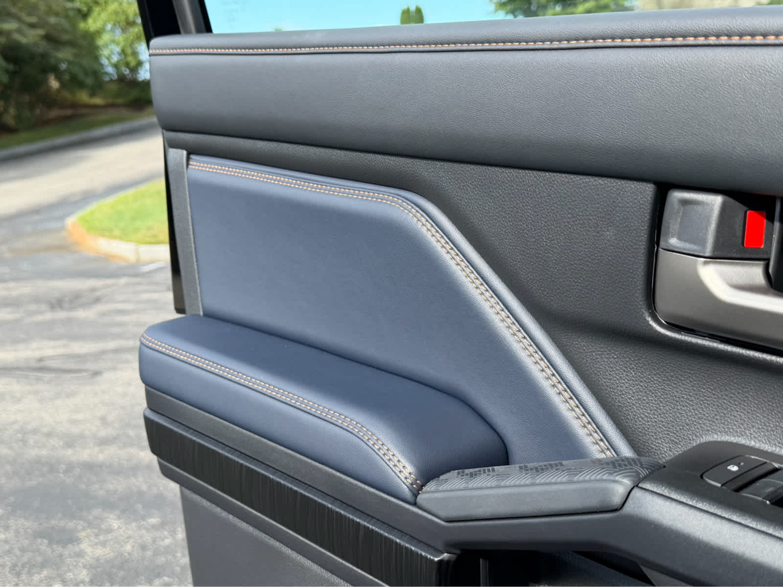 2026 Toyota 4Runner i-FORCE MAX 4Runner Platinum