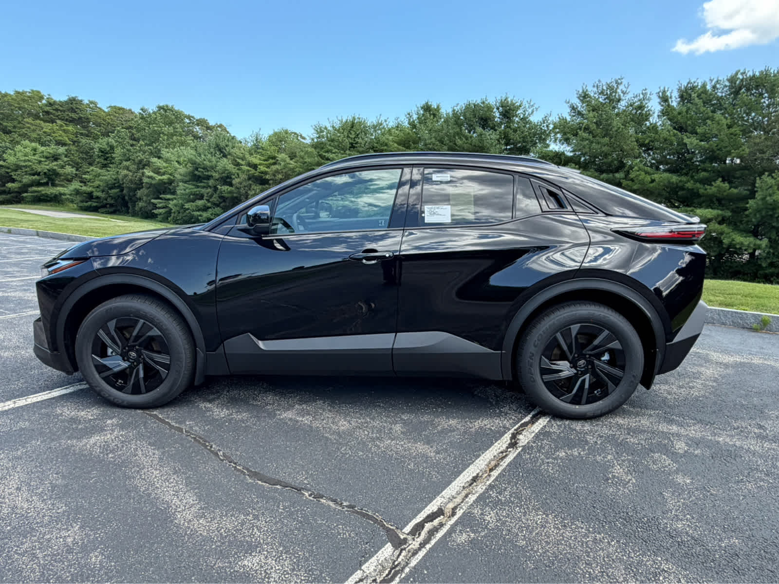 2026 Toyota C-HR SE