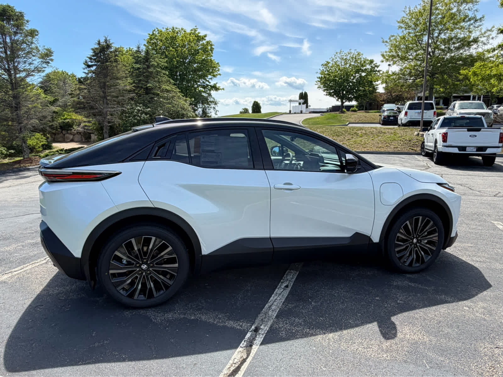 2026 Toyota C-HR XSE