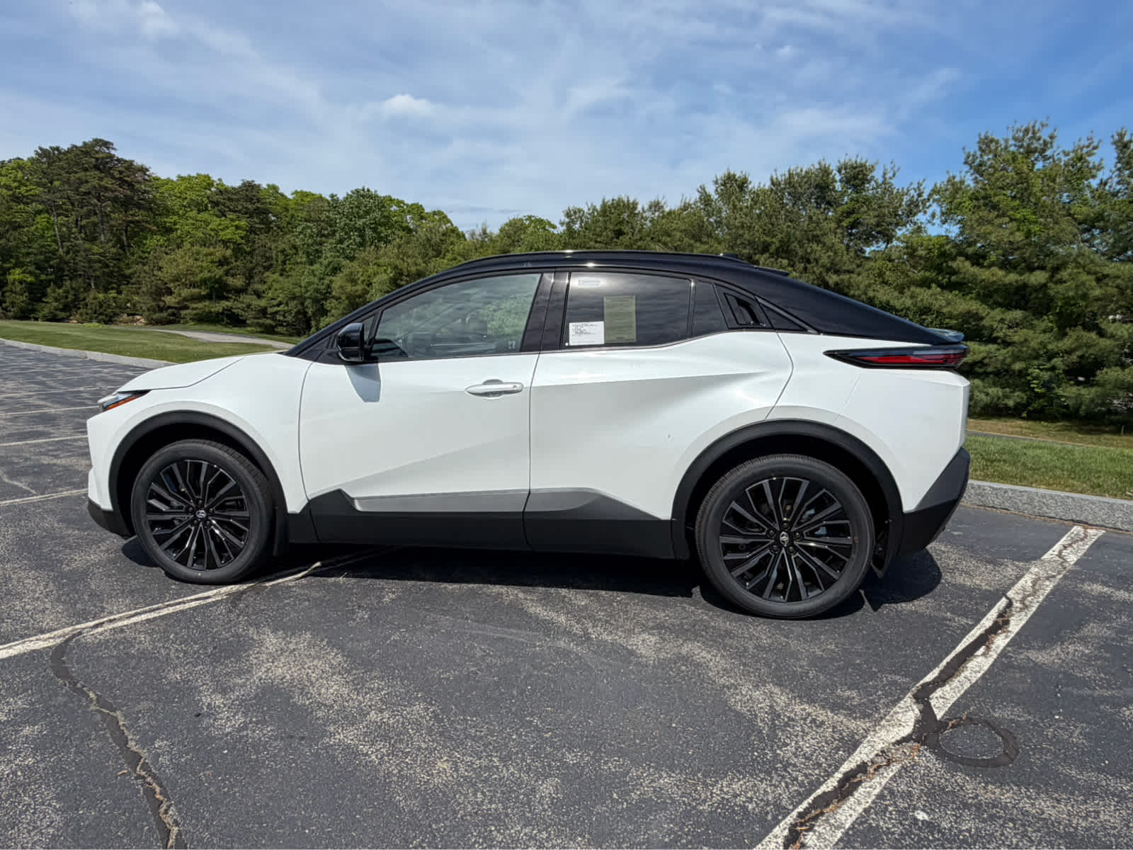 2026 Toyota C-HR XSE