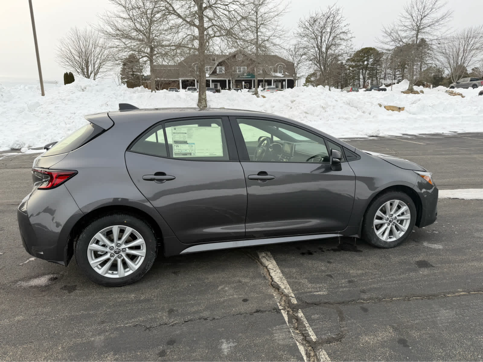 2026 Toyota Corolla Hatchback SE