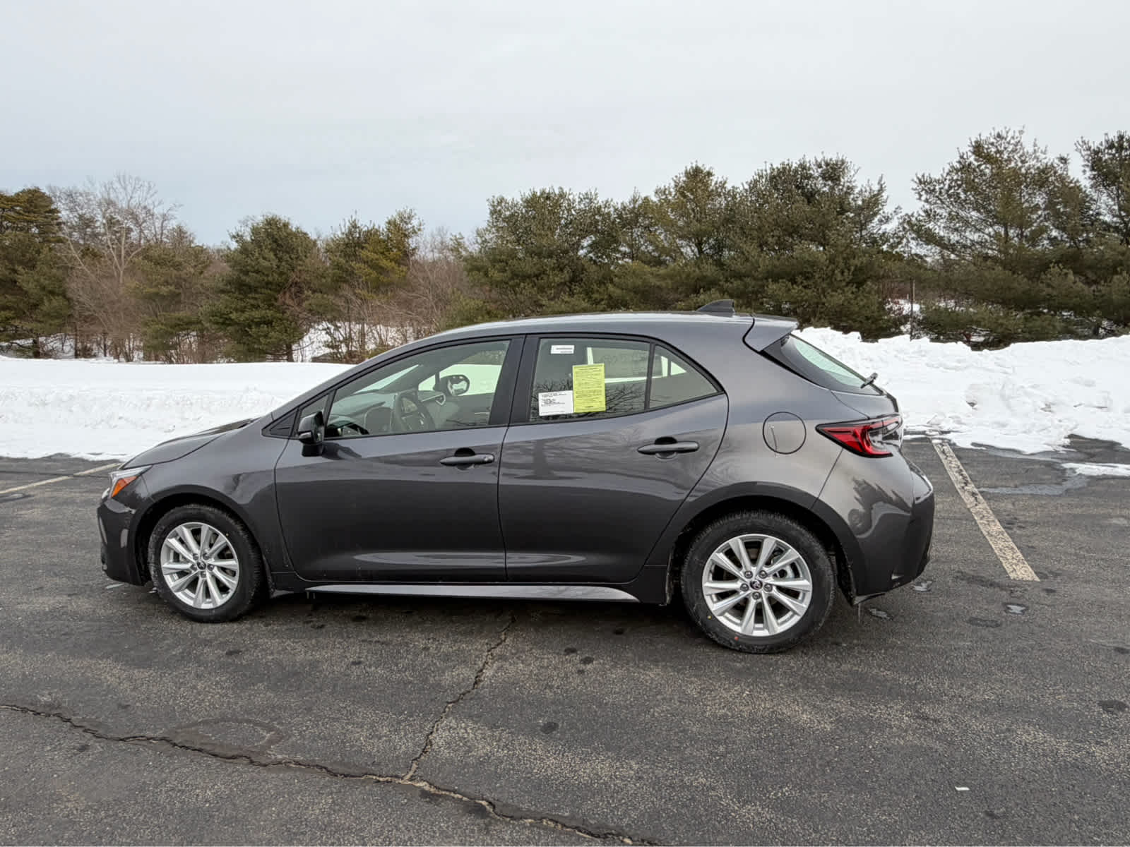 2026 Toyota Corolla Hatchback SE