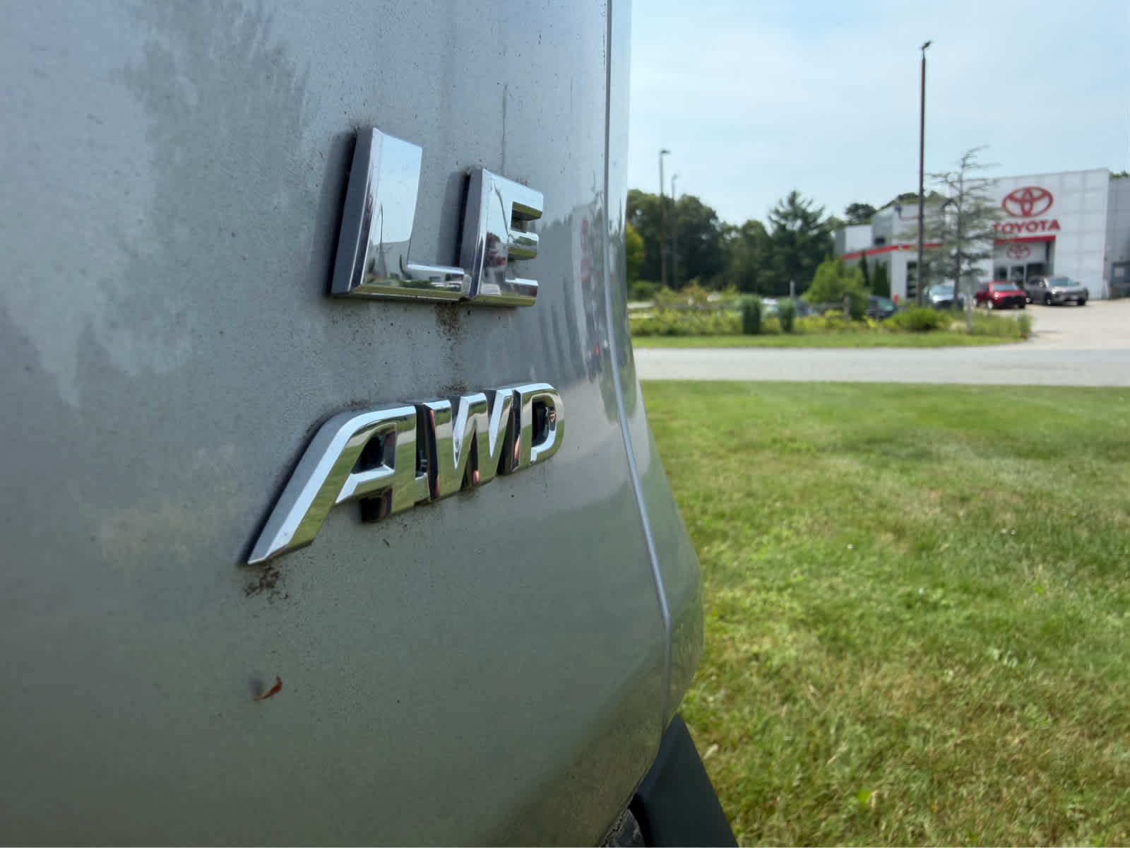 2023 Toyota RAV4 LE