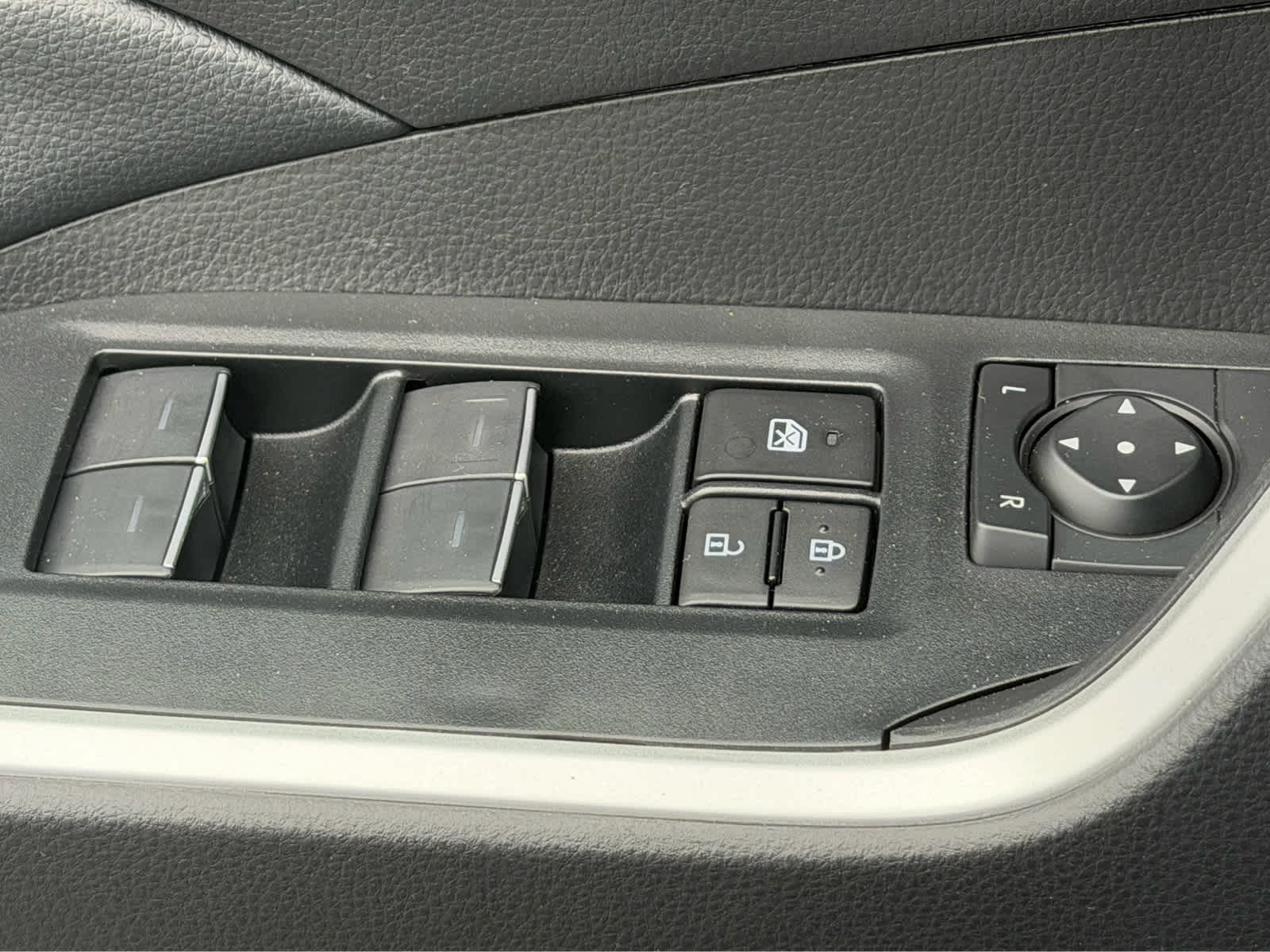 2023 Toyota RAV4 Hybrid Woodland