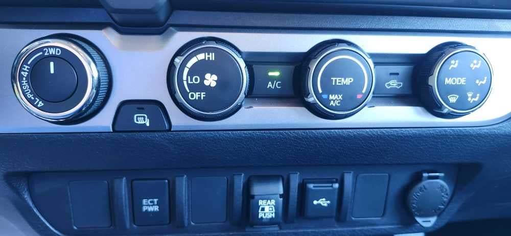 2020 Toyota Tacoma SR5