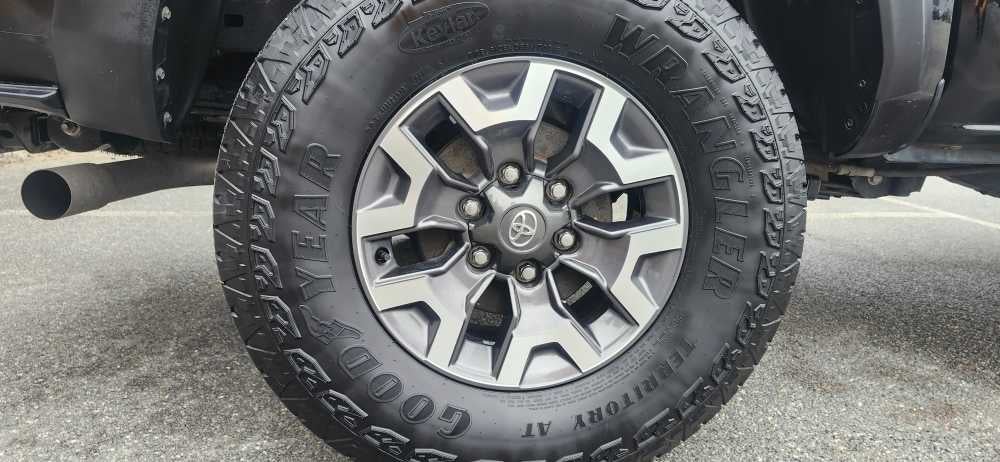 2023 Toyota Tacoma TRD Off Road