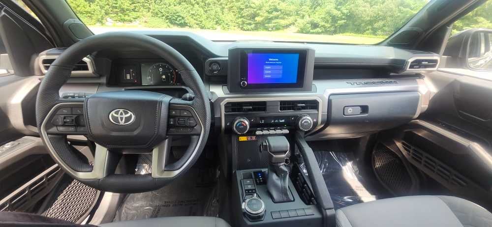 2025 Toyota Tacoma SR5