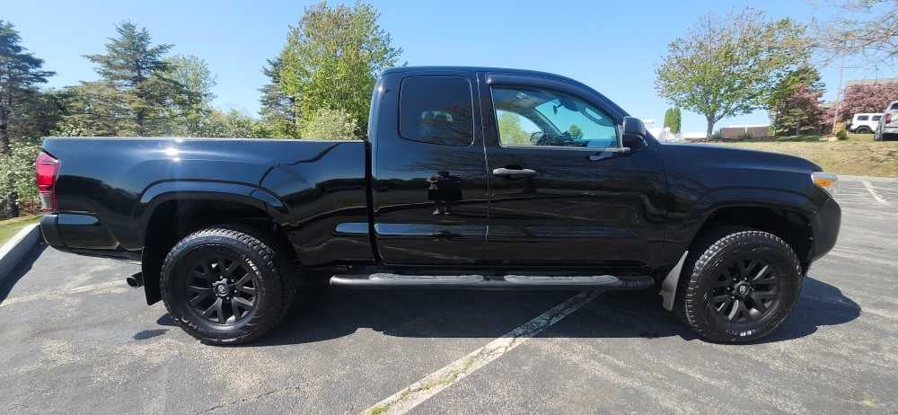 2020 Toyota Tacoma SR