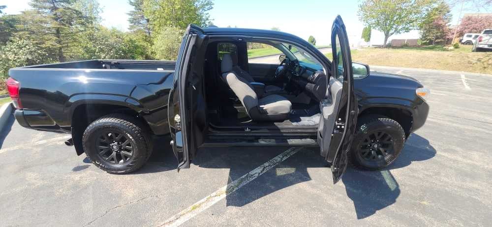 2020 Toyota Tacoma SR