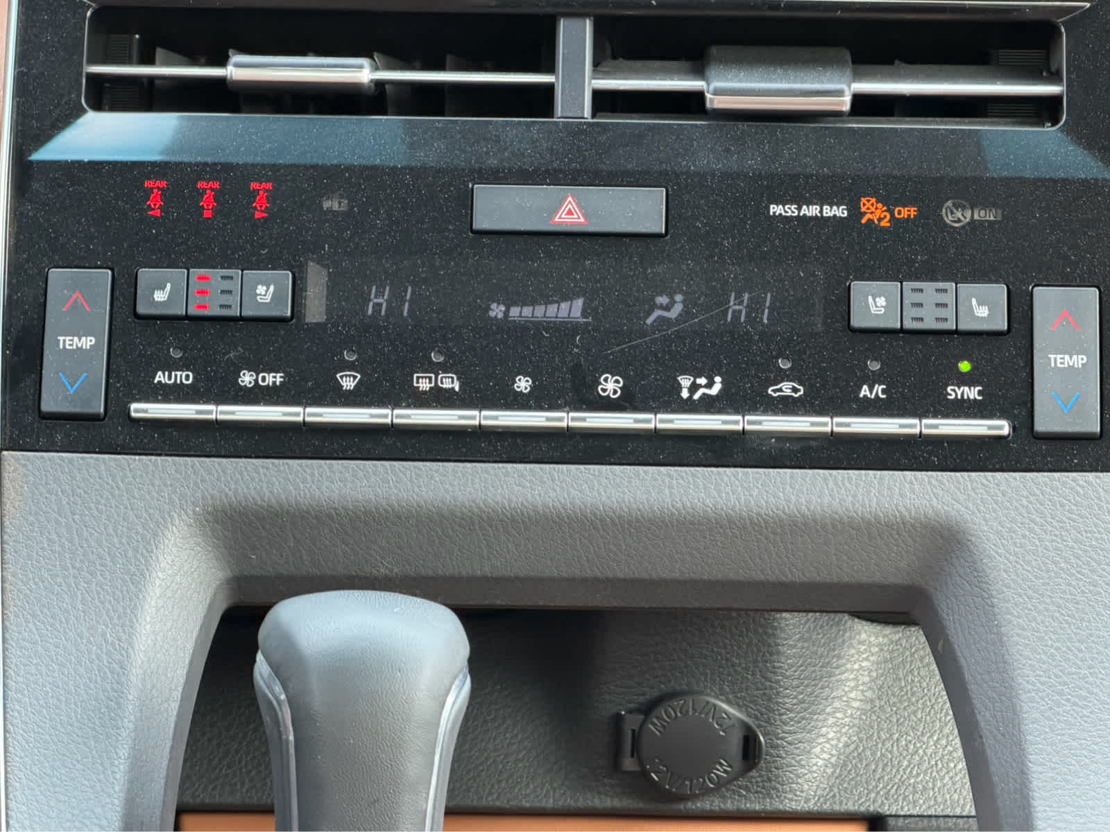 2019 Toyota Avalon Hybrid Limited