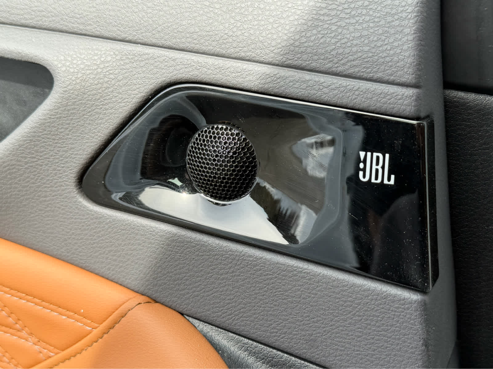 2019 Toyota Avalon Hybrid Limited