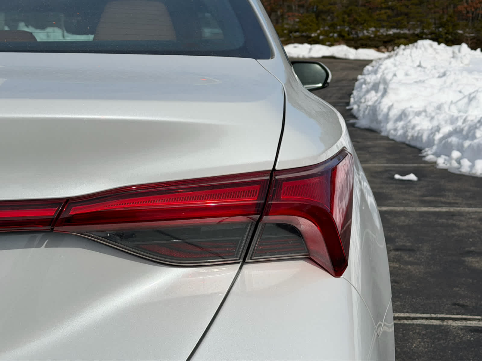2019 Toyota Avalon Hybrid Limited