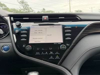 2019 Toyota Camry Hybrid XLE