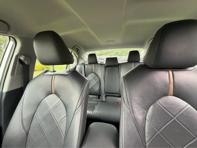 2019 Toyota Camry Hybrid XLE