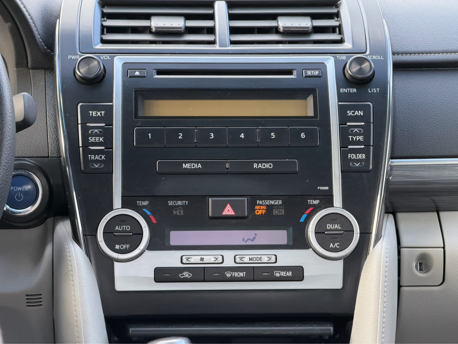 2012 Toyota Camry Hybrid LE