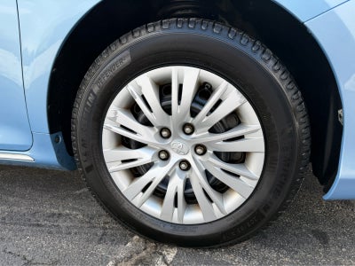 2012 Toyota Camry Hybrid LE