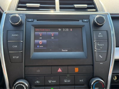 2017 Toyota Camry SE