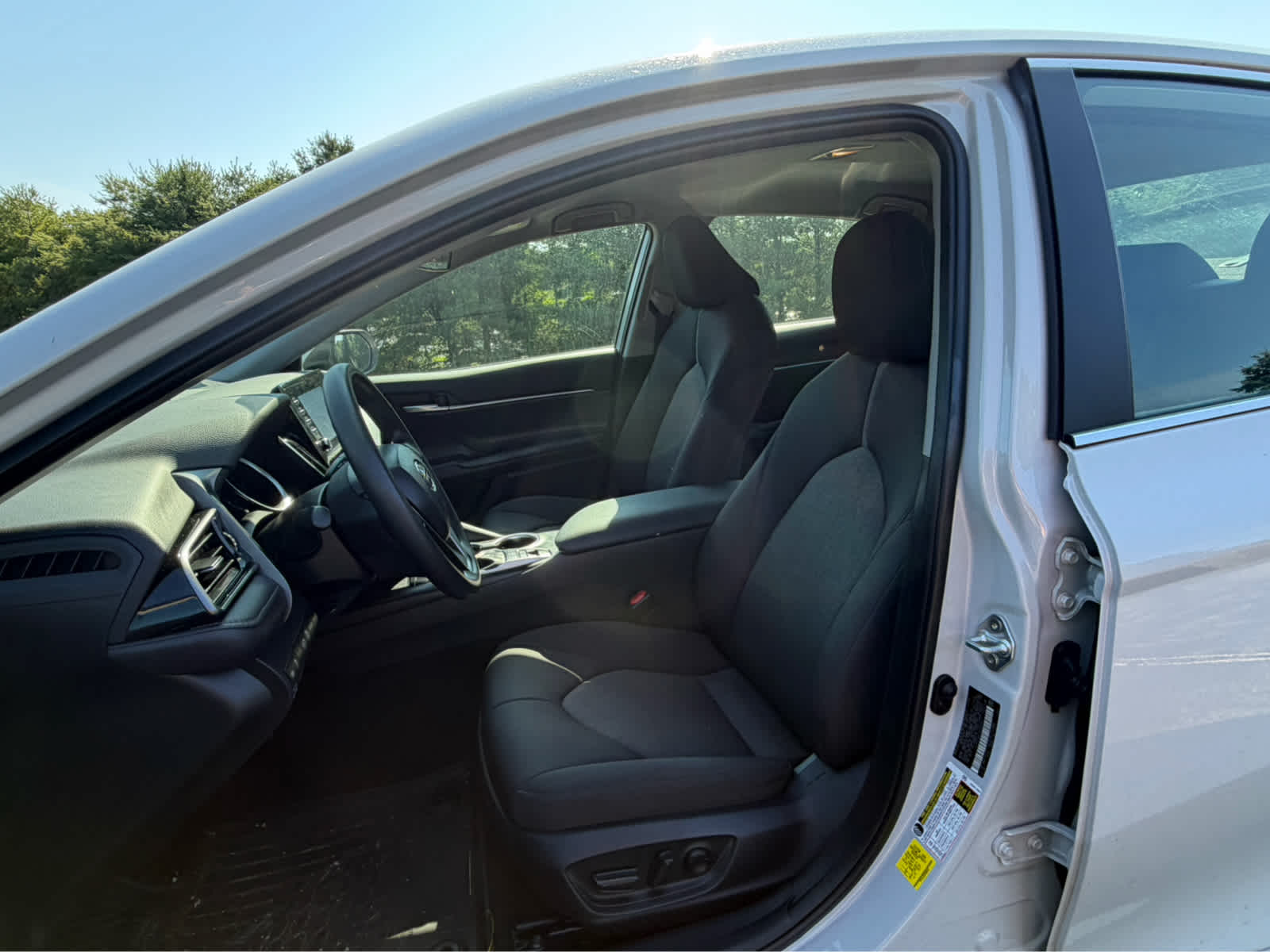 2023 Toyota Camry Hybrid LE