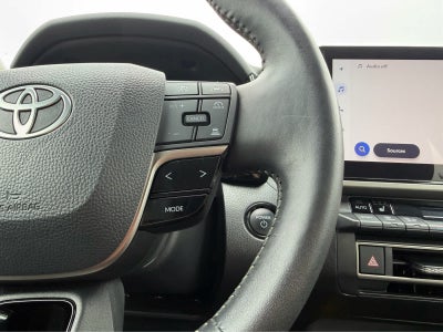 2025 Toyota Camry XLE