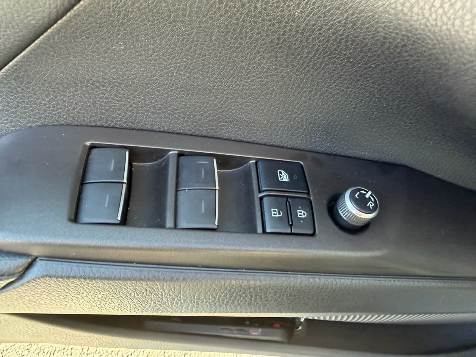 2022 Toyota Camry Hybrid XSE