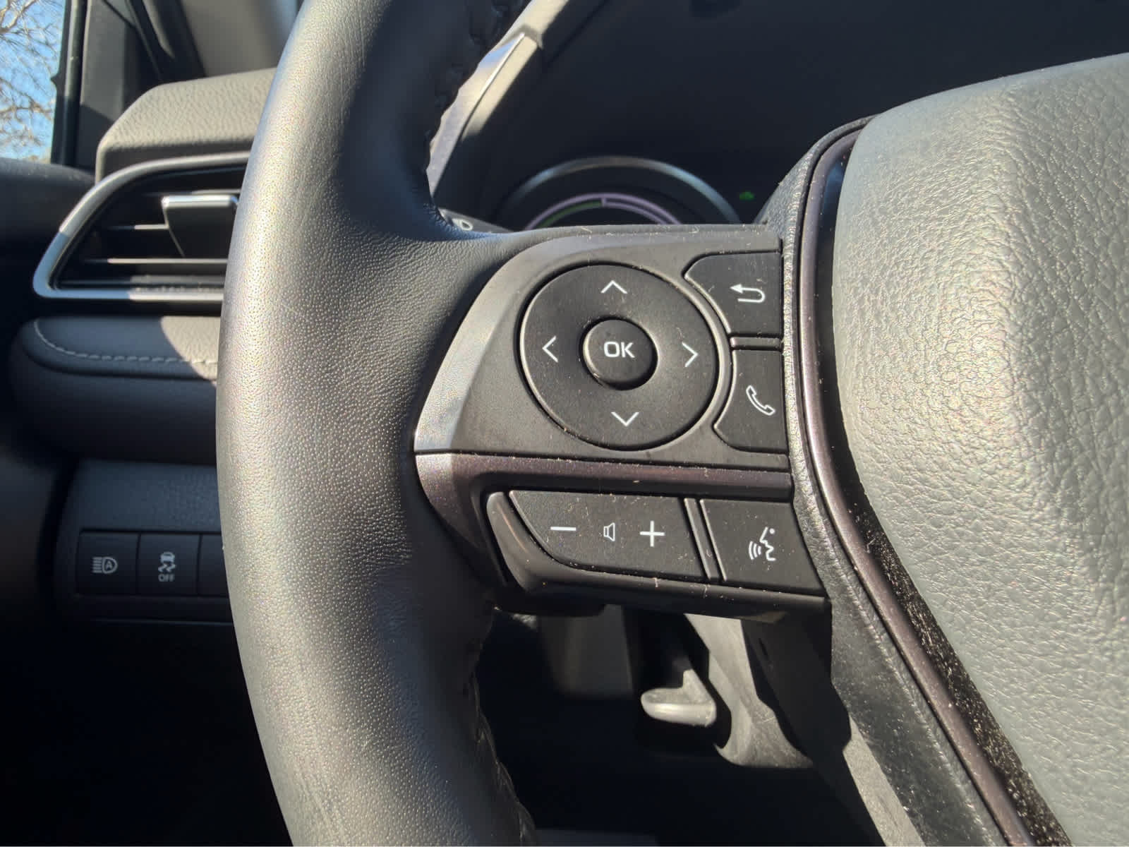 2022 Toyota Camry Hybrid XSE