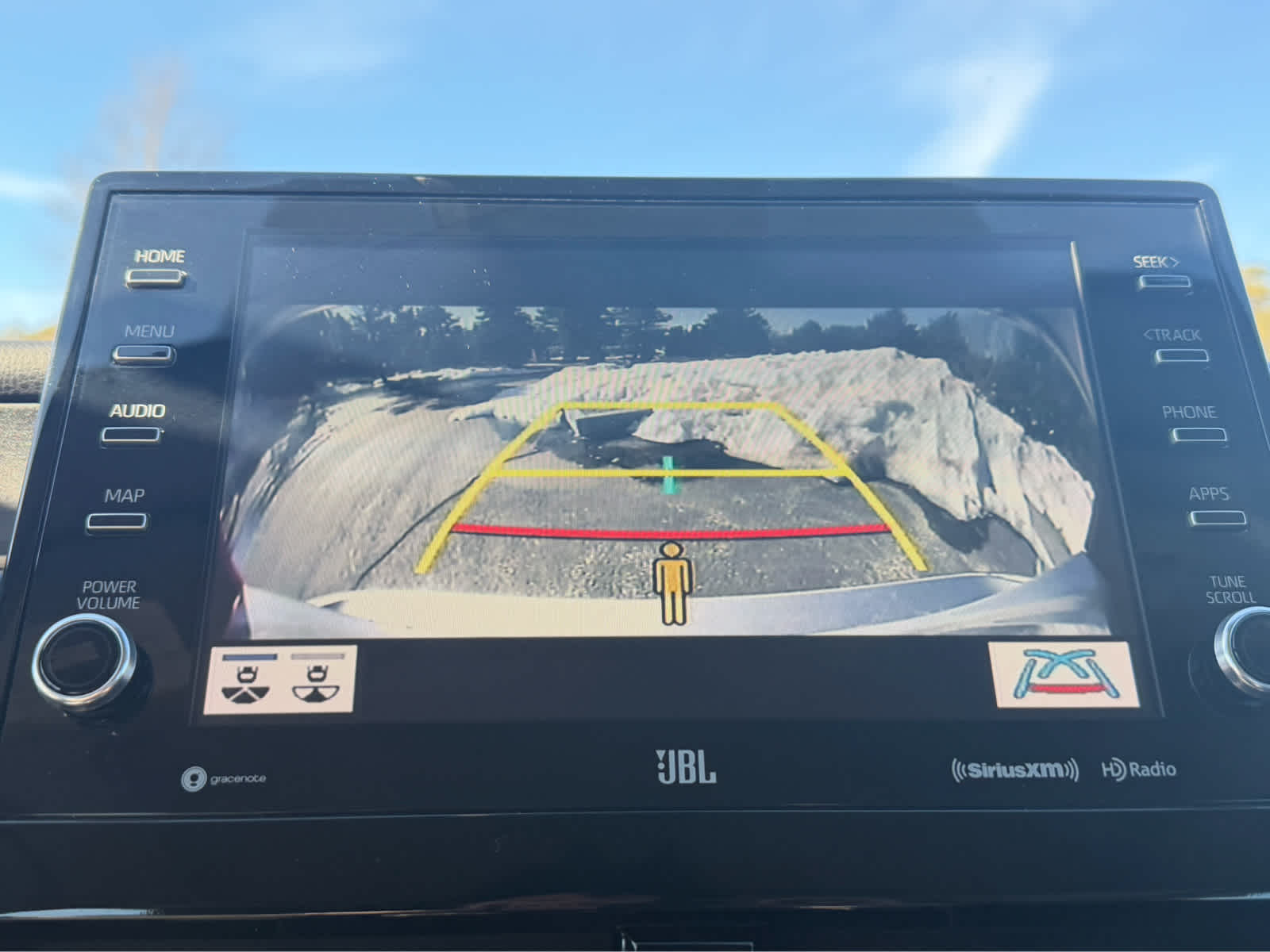 2022 Toyota Camry Hybrid XSE