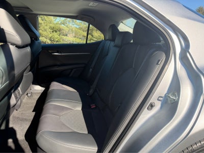 2022 Toyota Camry Hybrid XSE