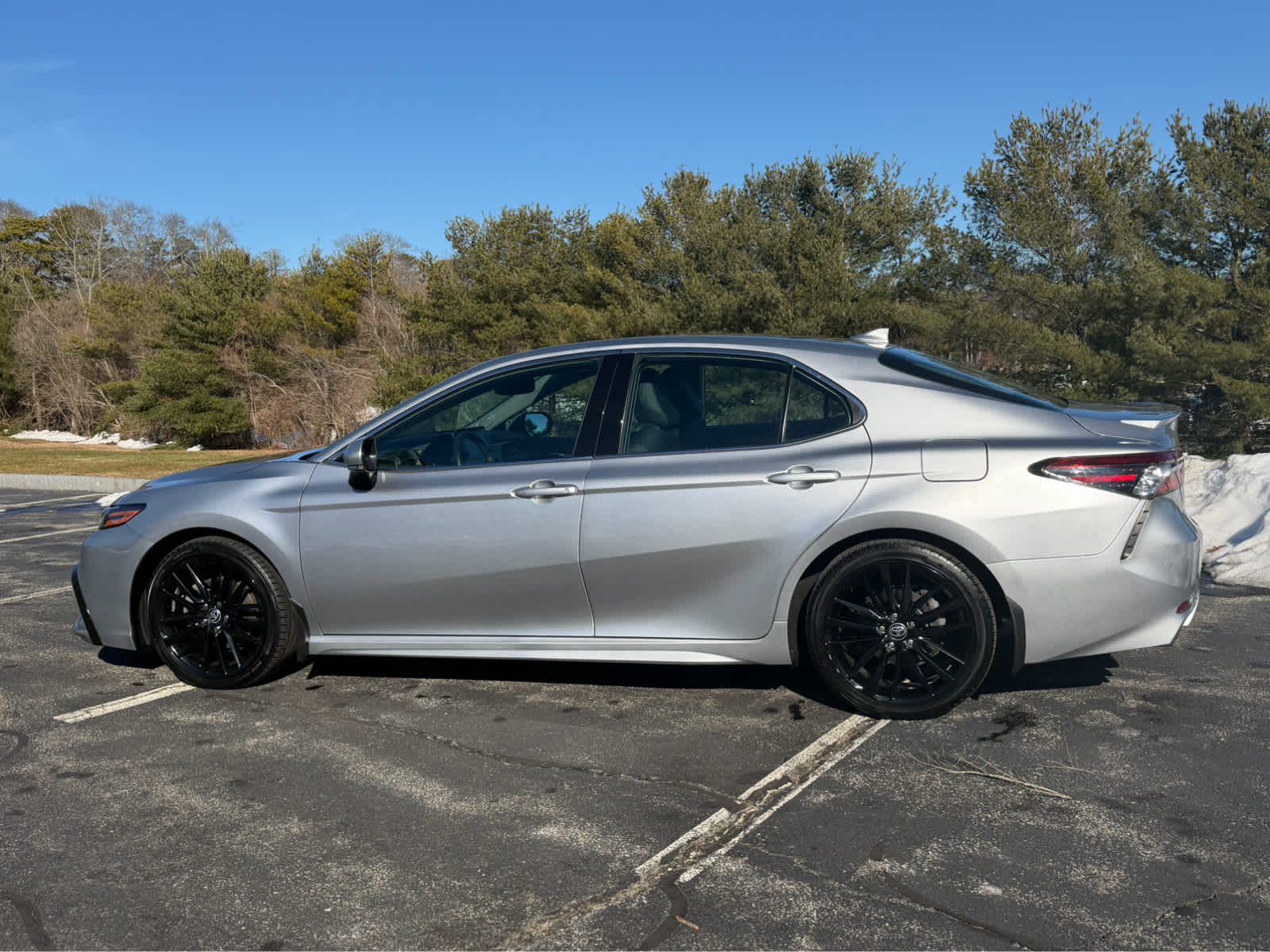 2022 Toyota Camry Hybrid XSE