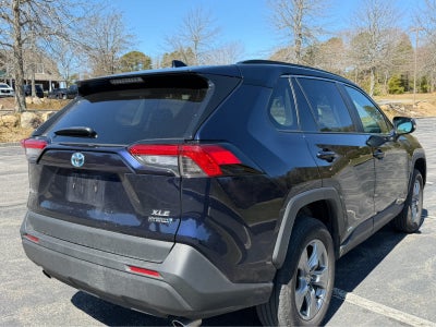 2022 Toyota RAV4 Hybrid XLE