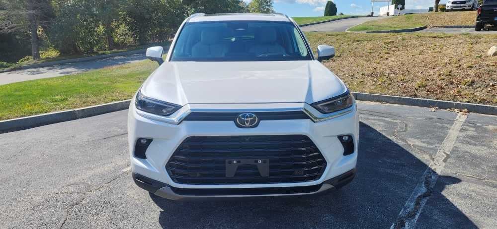 2024 Toyota Grand Highlander Platinum