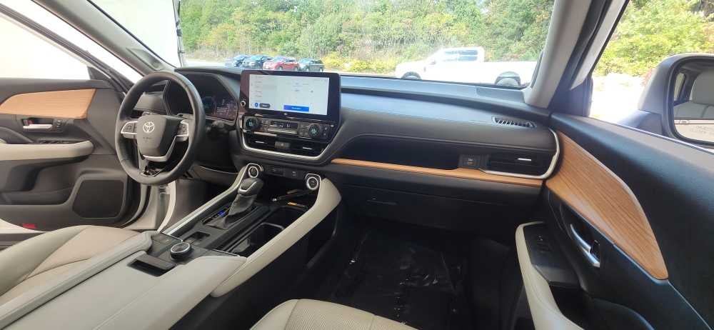 2024 Toyota Grand Highlander Platinum
