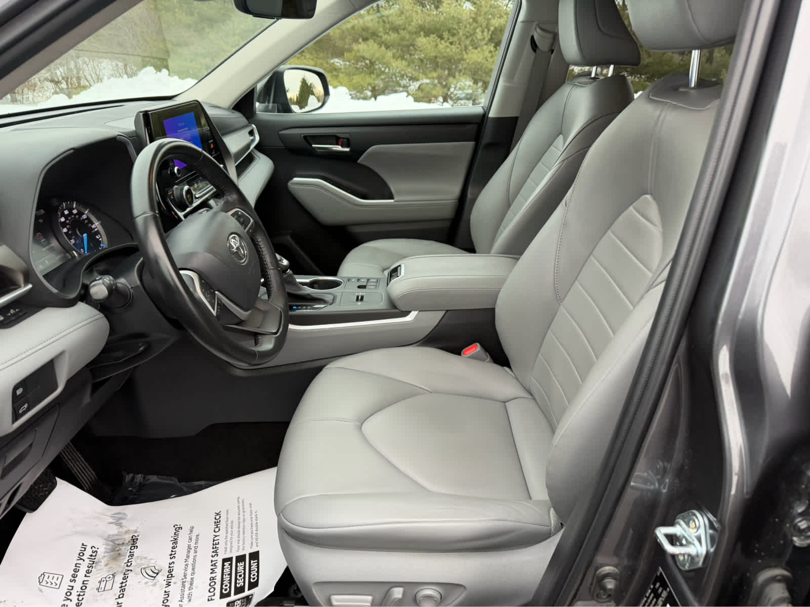 2023 Toyota Highlander Hybrid XLE