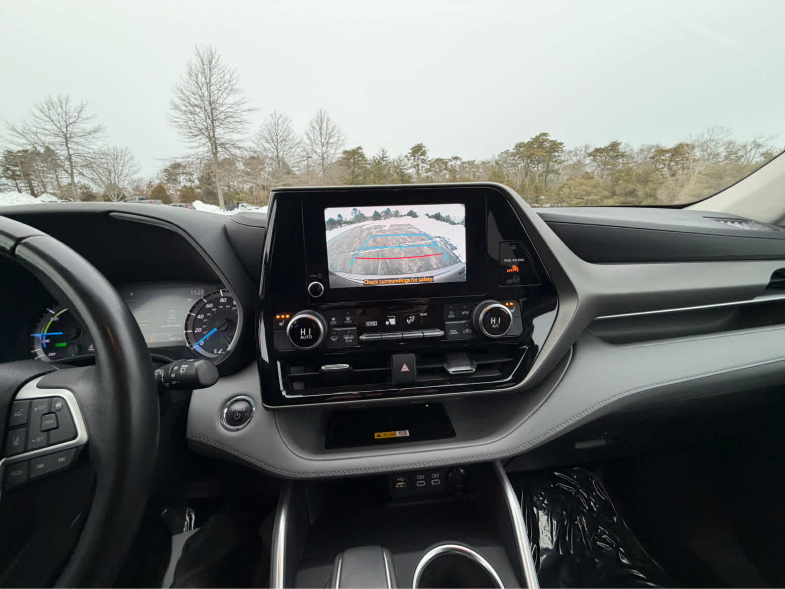 2023 Toyota Highlander Hybrid XLE