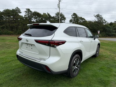2025 Toyota Highlander XLE