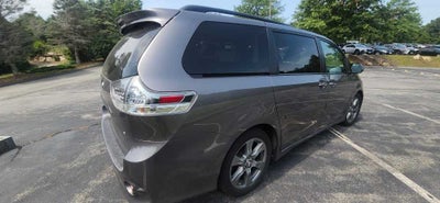 2018 Toyota Sienna SE