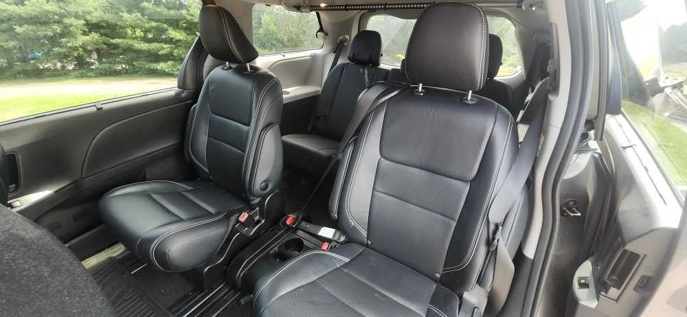 2018 Toyota Sienna SE