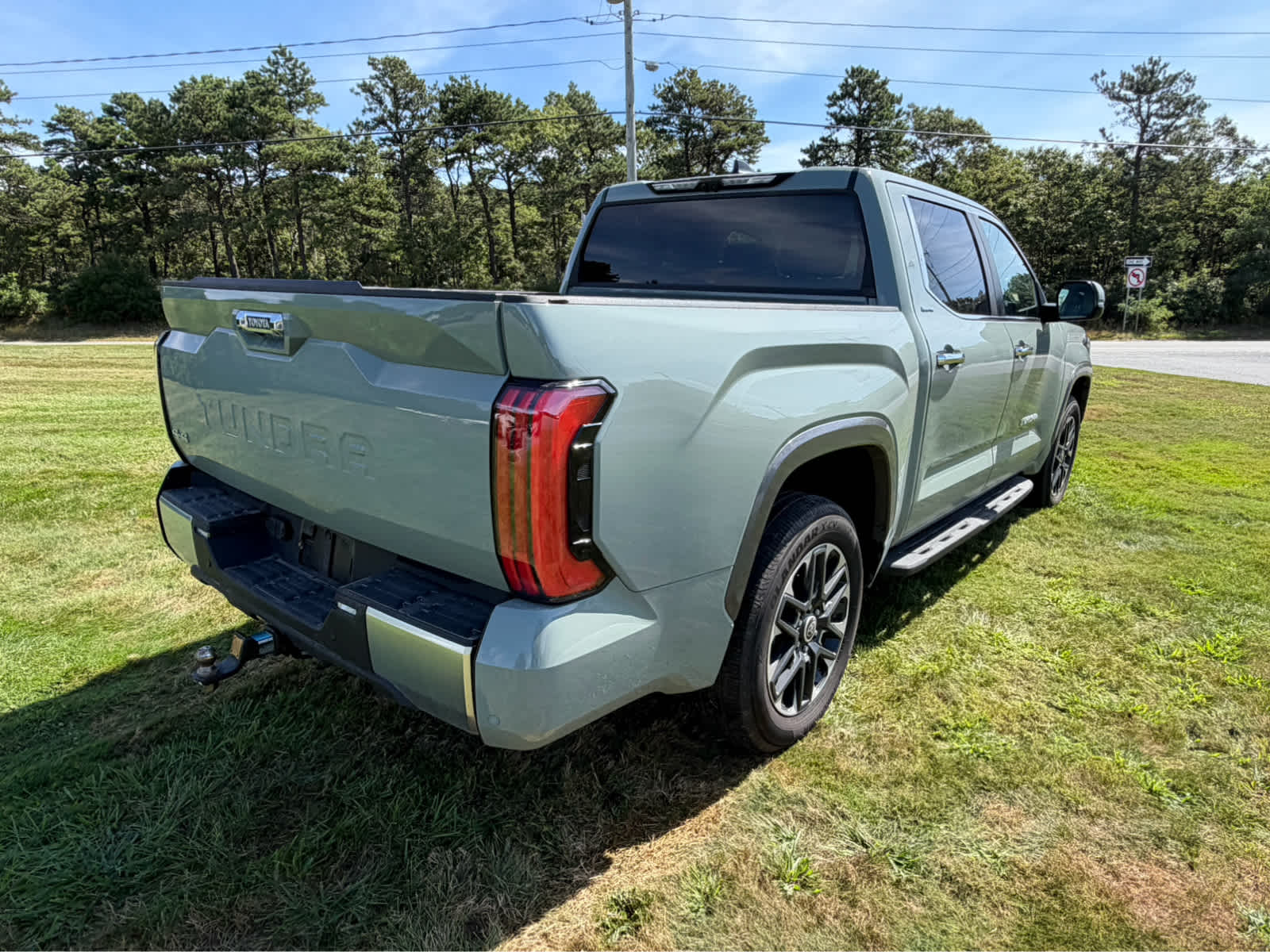 2024 Toyota Tundra Limited Hybrid