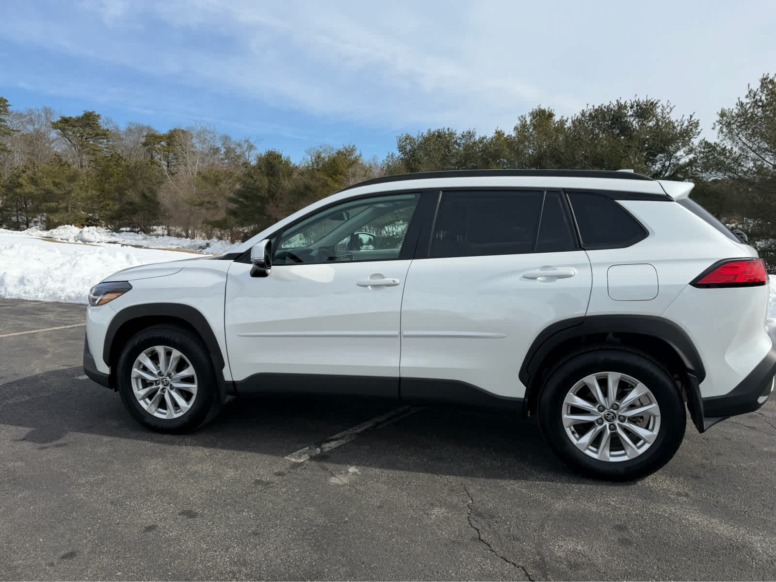 2023 Toyota Corolla Cross LE