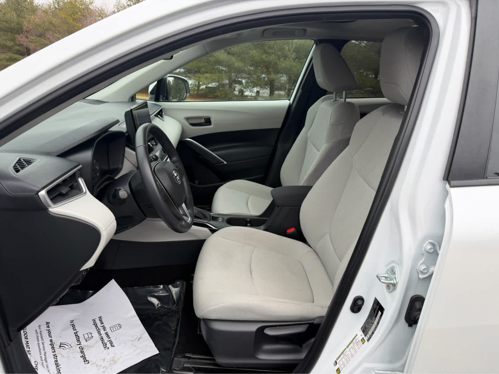 2023 Toyota Corolla Cross LE