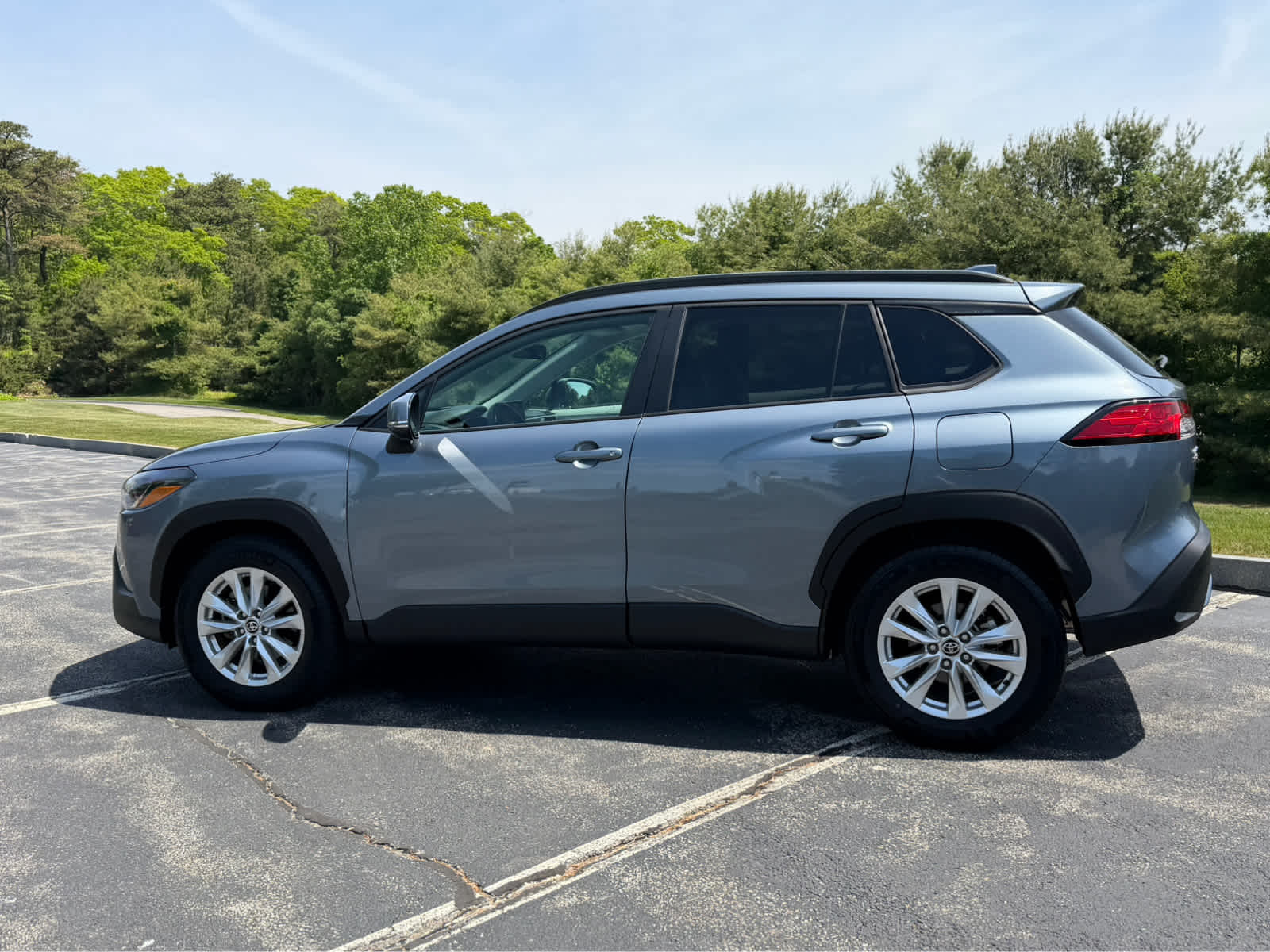 2023 Toyota Corolla Cross LE