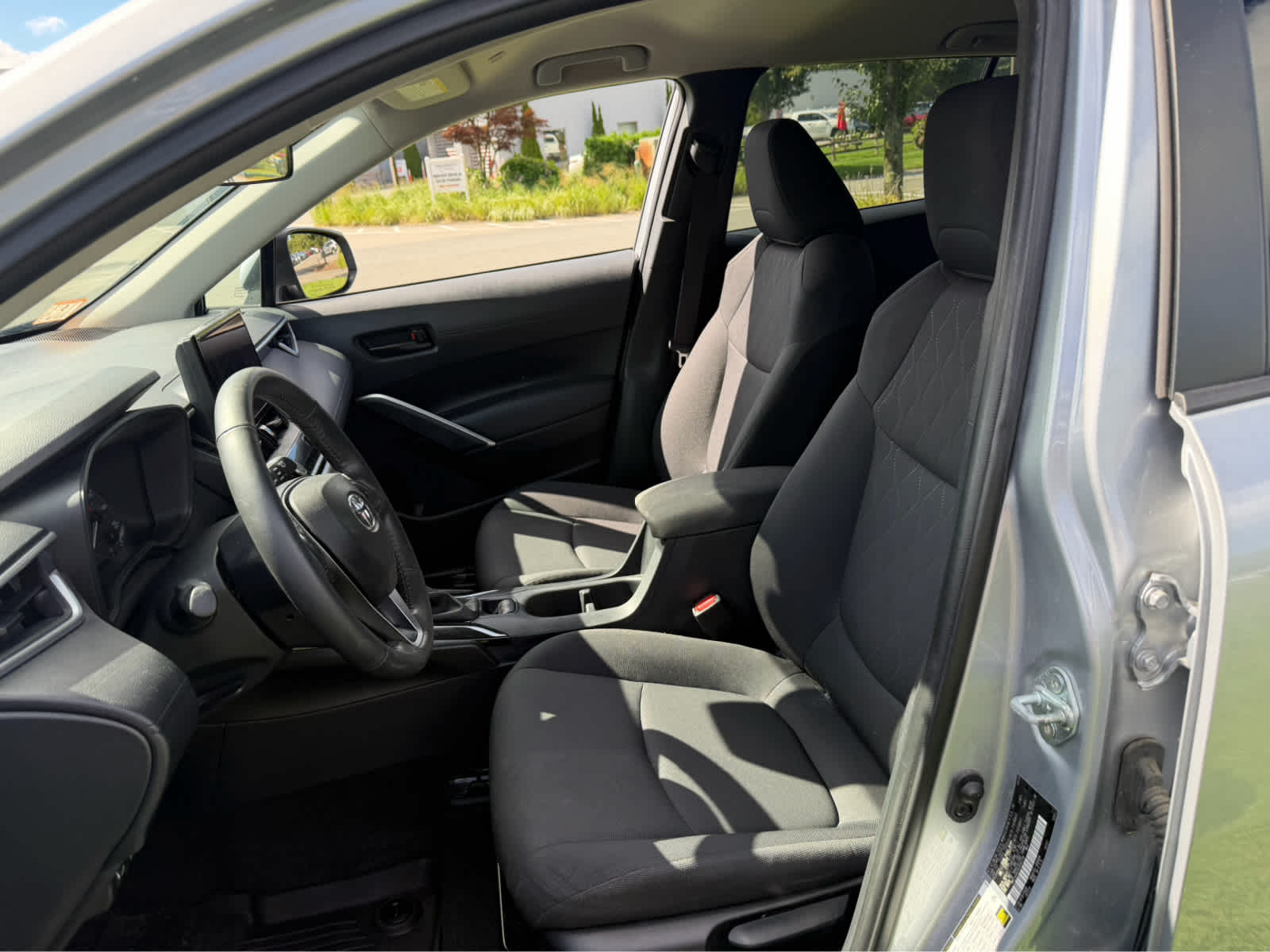 2024 Toyota Corolla Cross LE