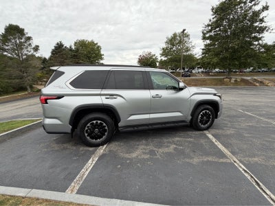 2024 Toyota Sequoia SR5