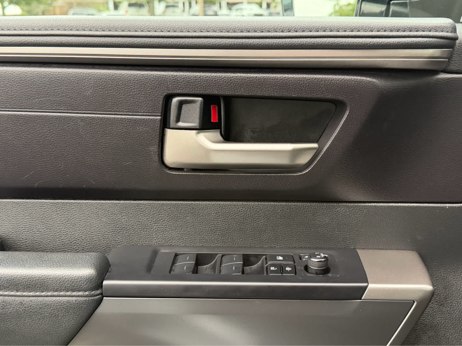 2024 Toyota Sequoia SR5