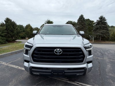 2024 Toyota Sequoia SR5
