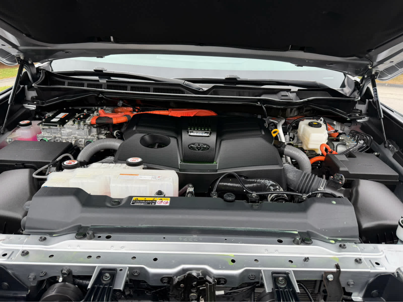 2024 Toyota Sequoia SR5