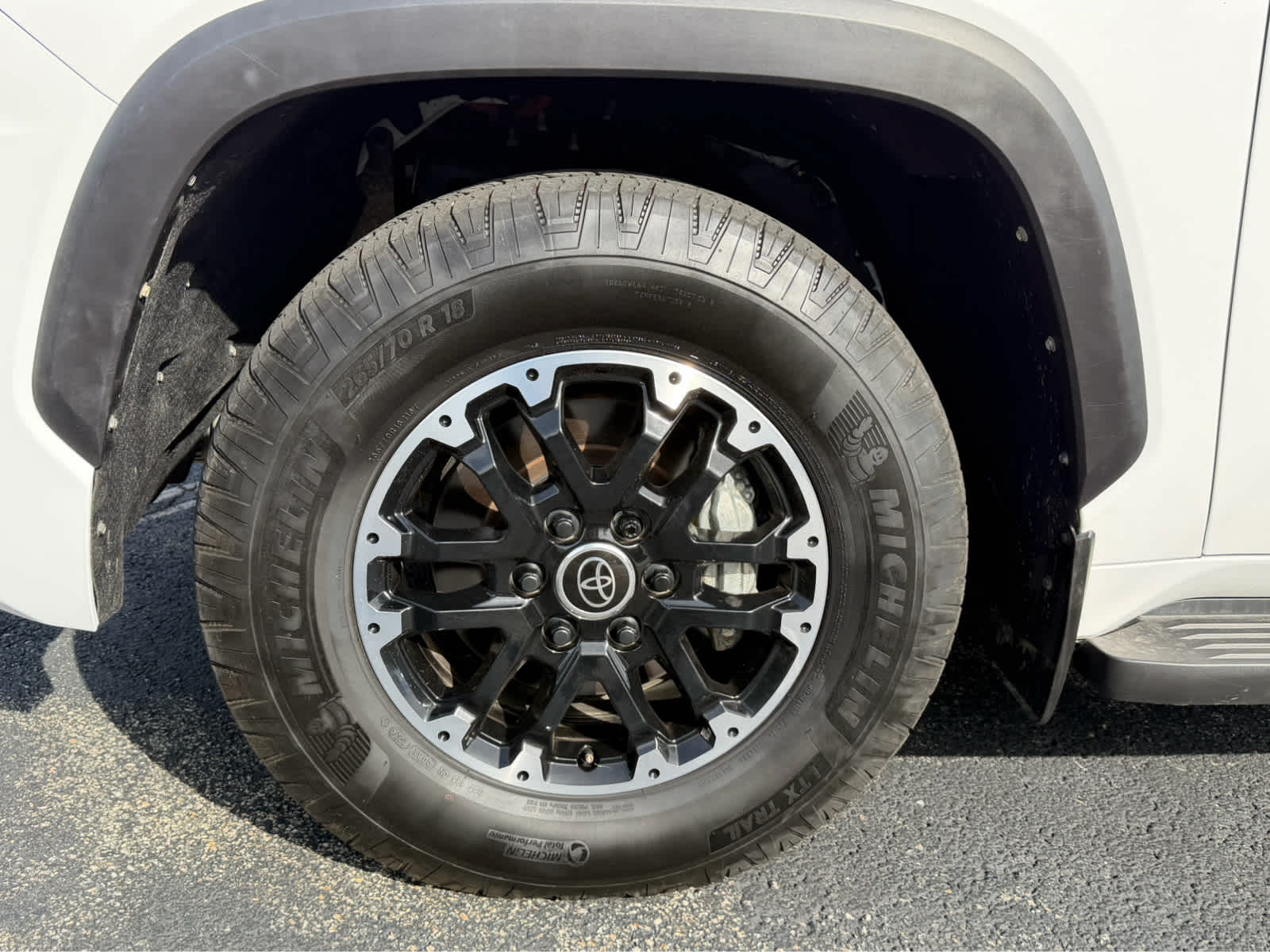 2024 Toyota Sequoia SR5