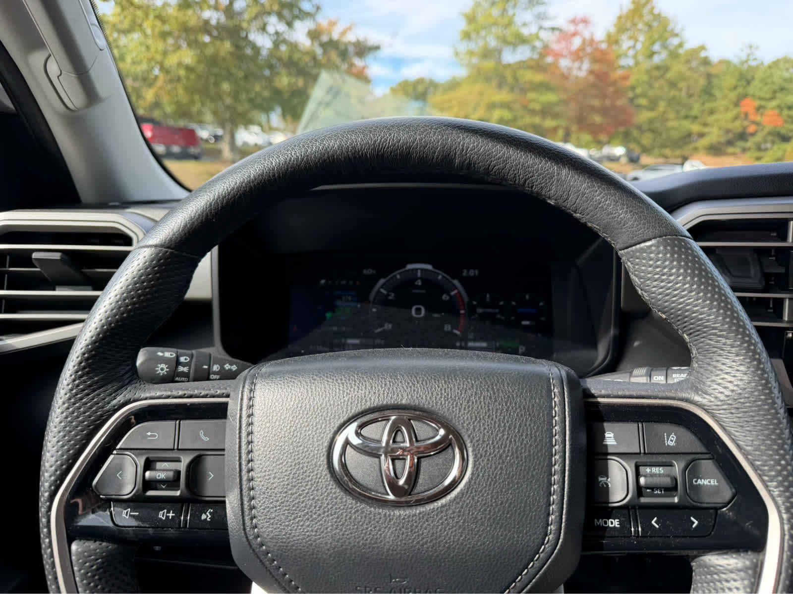 2024 Toyota Sequoia SR5