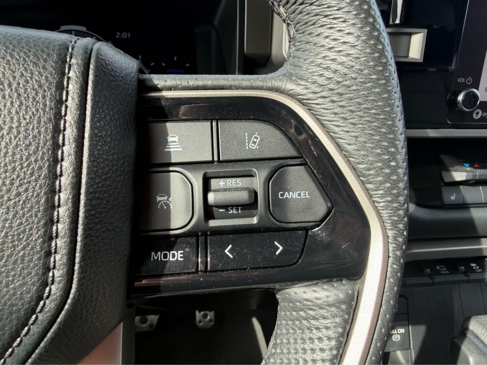2024 Toyota Sequoia SR5